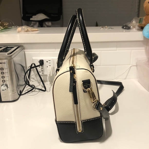 Kate Spade Purse - Picture 3 of 6